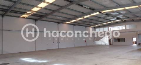 Armazém  Arrendamento em Pousa,Barcelos