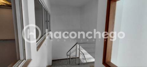 Armazém  Arrendamento em Pousa,Barcelos