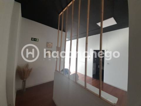 Loja  Arrendamento em Barcelos, Vila Boa e Vila Frescainha (São Martinho e São Pedro),Barcelos