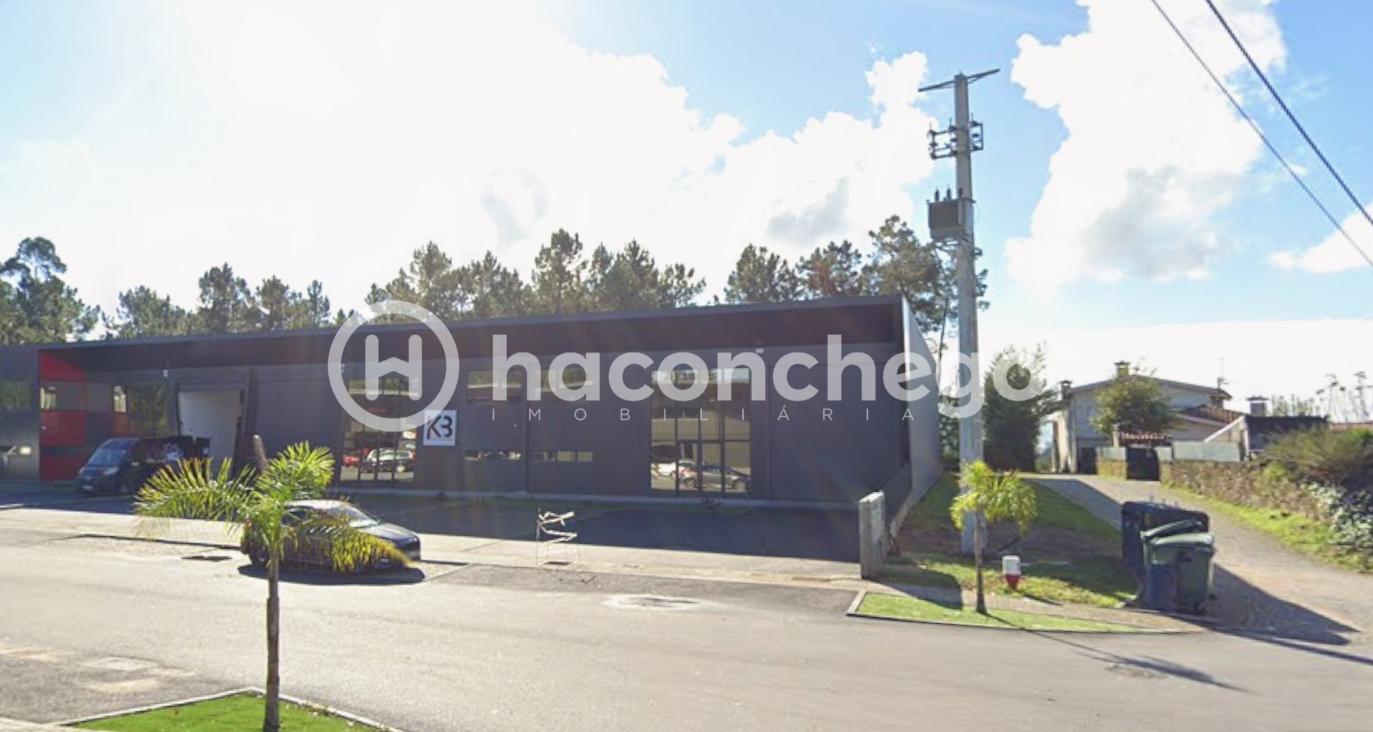Armazém em Roriz Barcelos para arrendamento