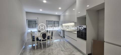 Apartamento T1+1 moderno, renovado e totalmente equipado no centro de Barcelos