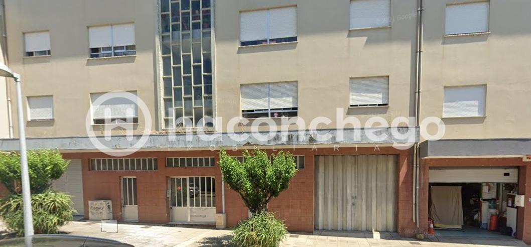 Garagem e Estacionamento Fechado no centro da cidade de Barcelos