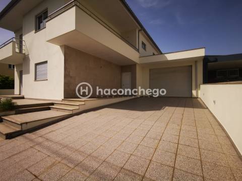 Moradia Individual em Tamel São Verissimo Barcelos
