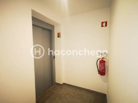 Apartamento T1 para arrendar em Barcelos com lugar de garagem