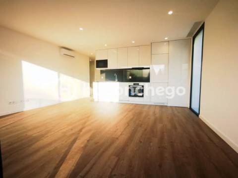 Apartamento T1 para arrendar em Barcelos com lugar de garagem