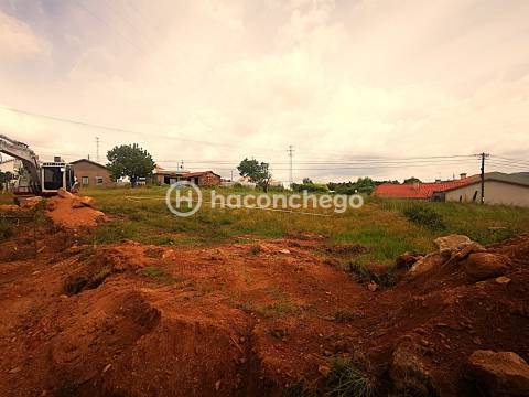 Apartamento T1 com garagem e equipado Pousa Barcelos