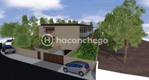 Apartamento T2 com garagem e logradouro Pousa Barcelos