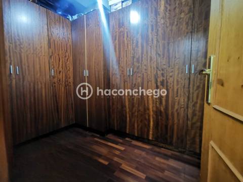 Apartamento T2 com varanda em Arcozelo, Barcelos