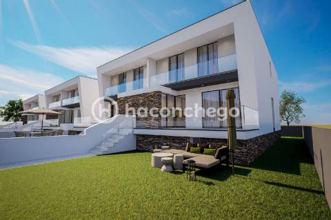 Moradia T3 nova Silva Barcelos
