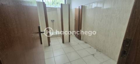 Armazém  Arrendamento em Pousa,Barcelos