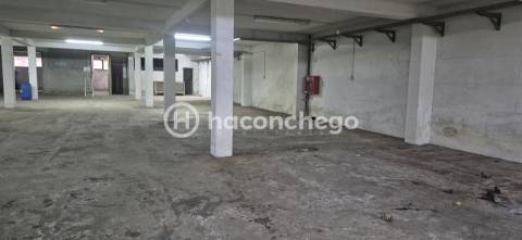 Armazém  Arrendamento em Pousa,Barcelos