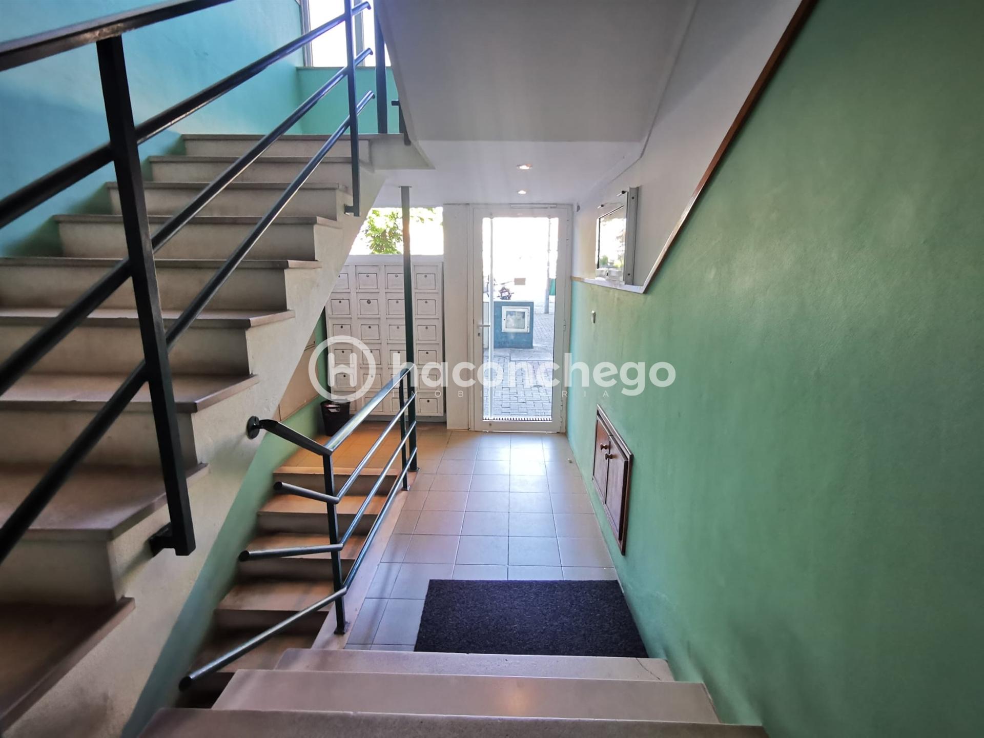 Apartamento T2 para arrendar em Arcozelo Barcelos
