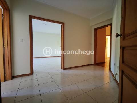 Apartamento T2 para arrendar em Arcozelo Barcelos