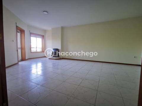 Apartamento T2 para arrendar em Arcozelo Barcelos