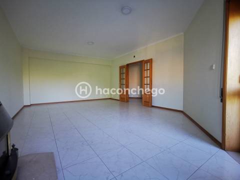 Apartamento T2 para arrendar em Arcozelo Barcelos