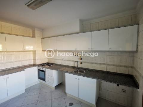 Apartamento T2 para arrendar em Arcozelo Barcelos