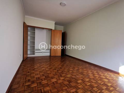 Apartamento T2 para arrendar em Arcozelo Barcelos