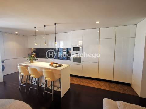Apartamento T2 como Novo em Condomínio Fechado Fão, Esposende