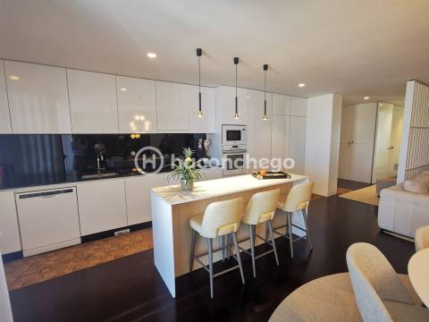 Apartamento T2 como Novo em Condomínio Fechado Fão, Esposende