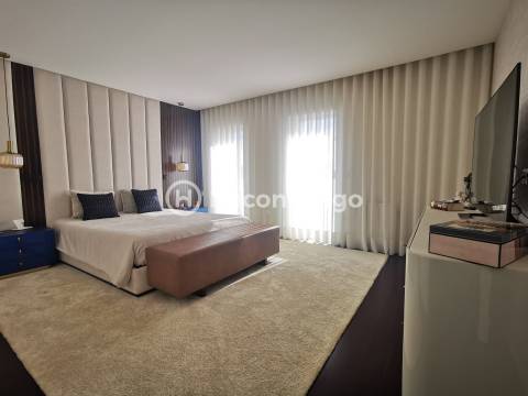 Apartamento T2 como Novo em Condomínio Fechado Fão, Esposende