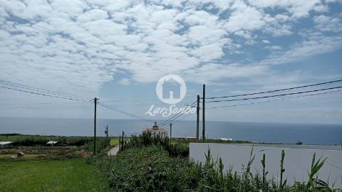 Terreno na freguesia de GINETES com projeto aprovado para Moradia 