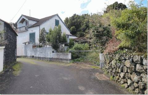  Moradia - S. Roque Ilha do Pico