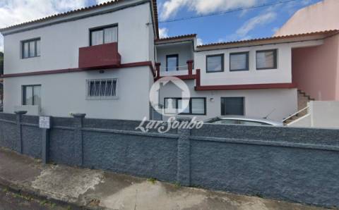 Moradia T6 Fajã de Cima