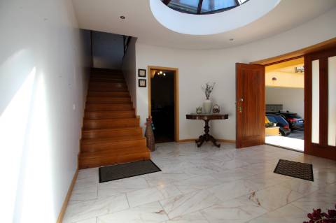 Uma moradia diferente com um panorama ímpar