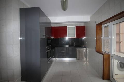 T2 próximo à estação de Rio Tinto