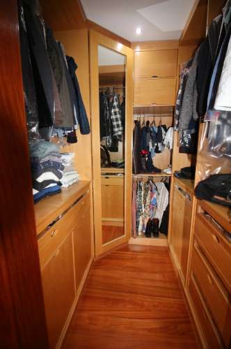 Moradia de 4 frentes com cave de 700 M2