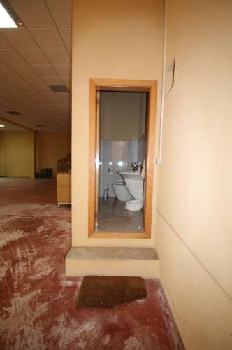 Moradia de 4 frentes com cave de 700 M2