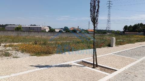 Lote de terreno para construção de moradia em Gião-V.Conde