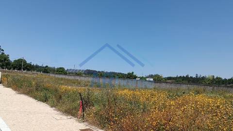 Lote de terreno para construção de moradia em Gião-V.Conde