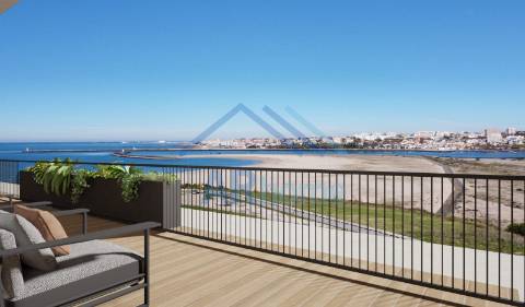 Apartamento em condomínio privado em frente à Foz do Douro.