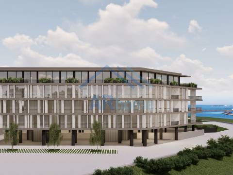 Apartamento em condomínio privado em frente à Foz do Douro.