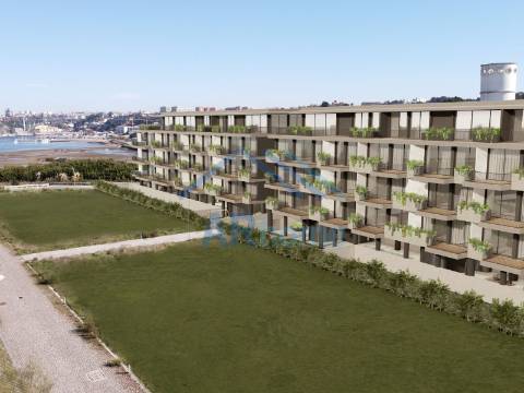 Apartamento em condomínio privado em frente à Foz do Douro.