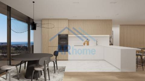 Apartamento em condomínio privado em frente à Foz do Douro.