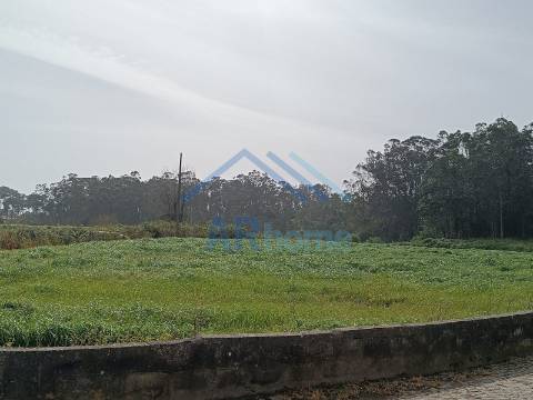 Terreno para construção de moradias em Labruge