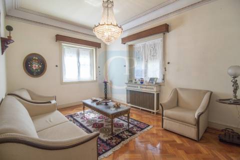 Moradia T6 - Campo 24 de Agosto, Bonfim