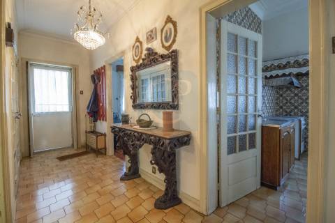 Moradia T6 - Campo 24 de Agosto, Bonfim