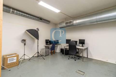 Escritório completamente equipado à Rotunda da Boavista