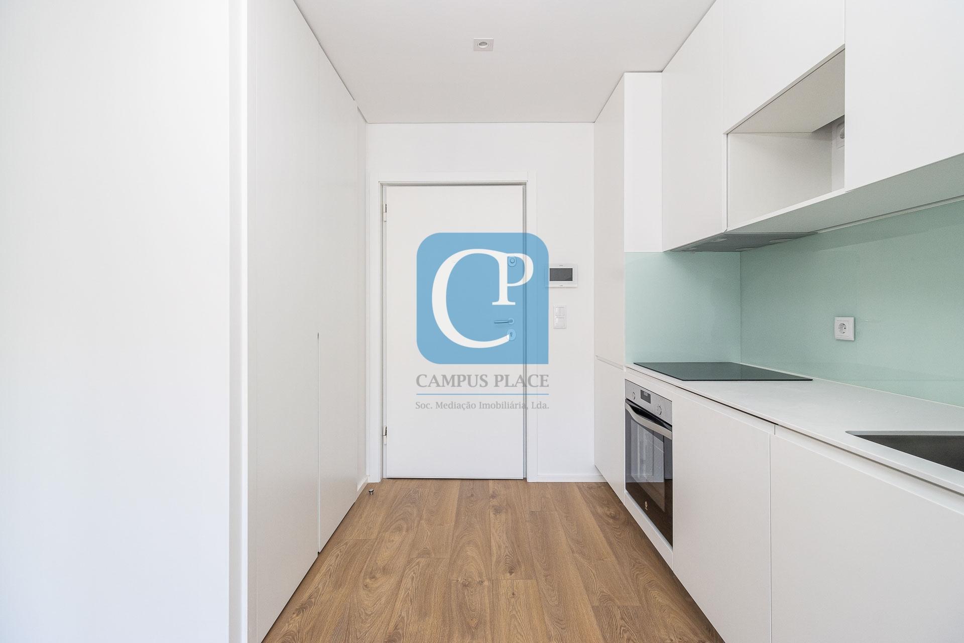Apartamento T1Kit, novo,  no Parque dos Sobreiros, Paranhos