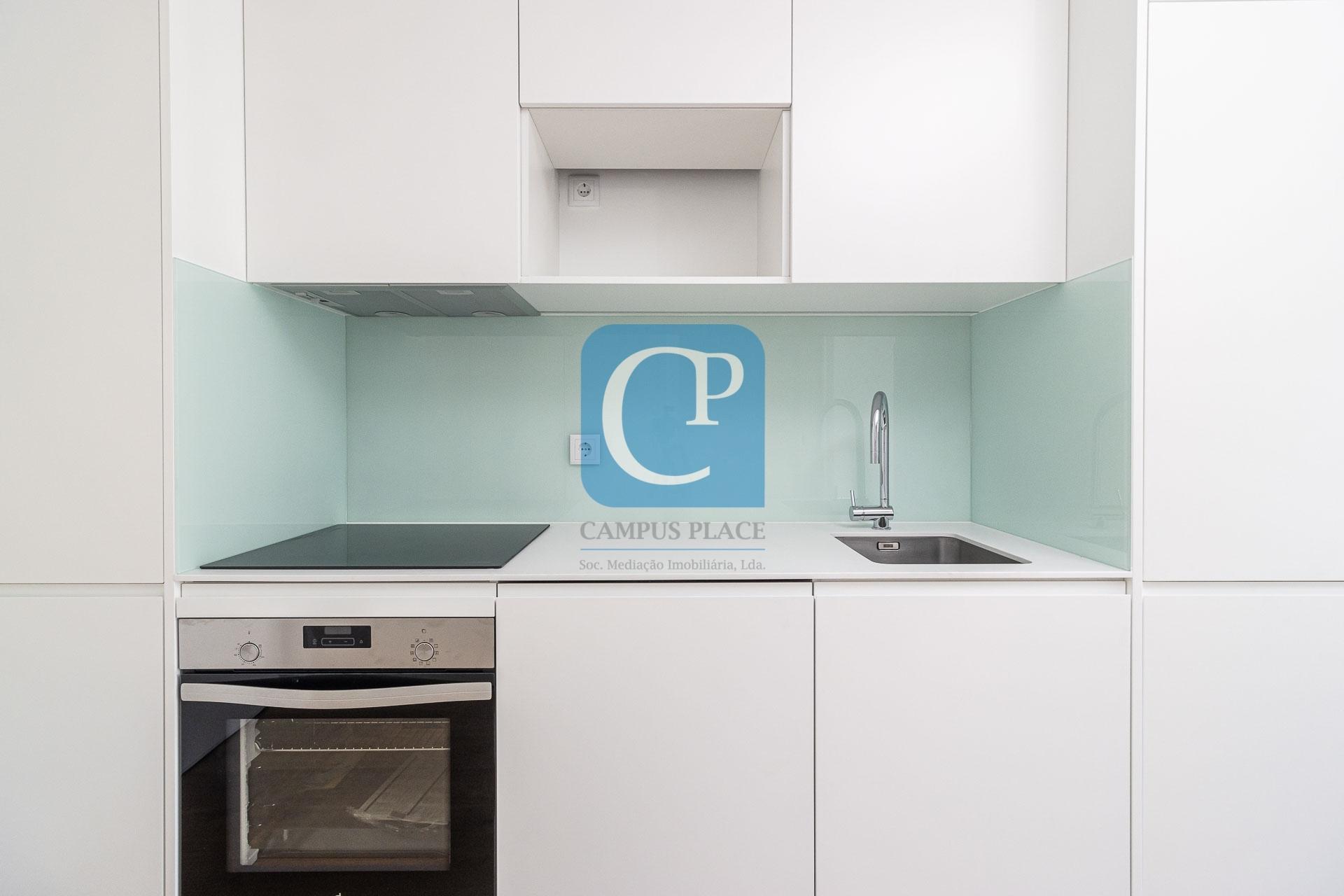 Apartamento T1Kit, novo,  no Parque dos Sobreiros, Paranhos