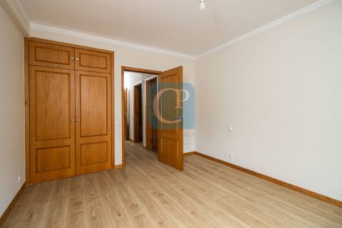 Apartamento T3 no Centro de Gaia