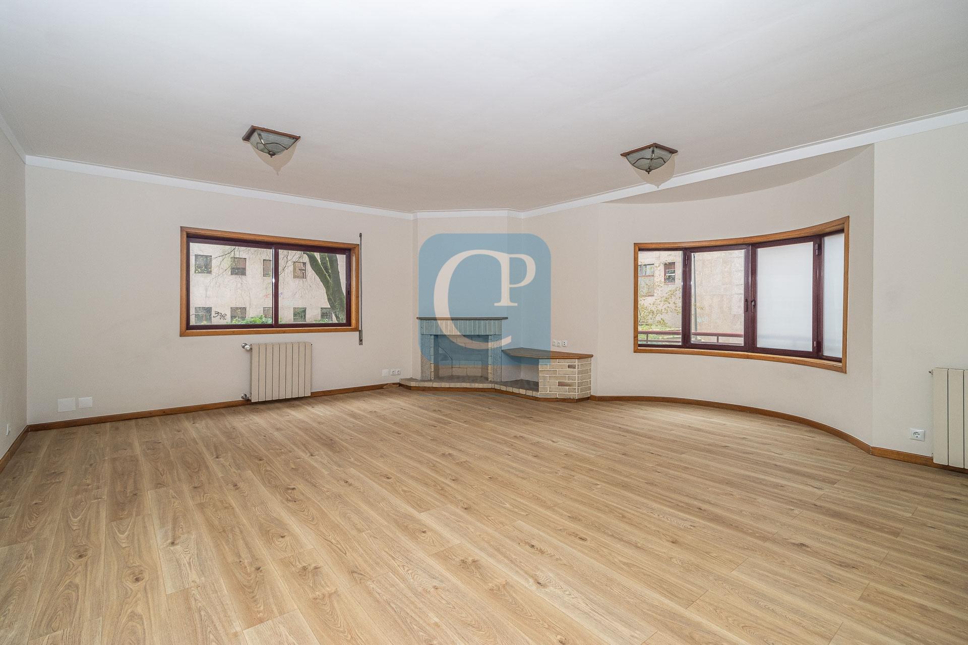 Apartamento T3 no Centro de Gaia