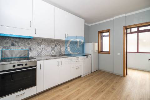 Apartamento T3 no Centro de Gaia