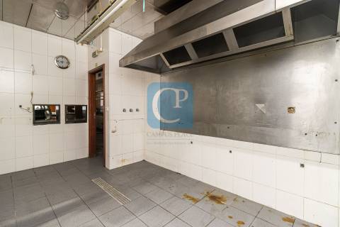 Loja em Santo Ovídio, Vila Nova de Gaia