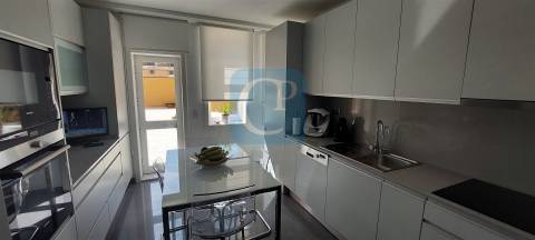 Apartamento T3 com terraço à Areosa, Rio Tinto