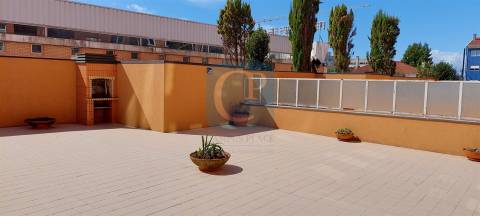 Apartamento T3 com terraço à Areosa, Rio Tinto