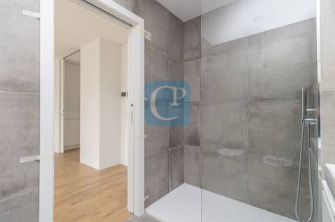 Apartamento T1 novo com varanda - Empreendimento Agra Campus